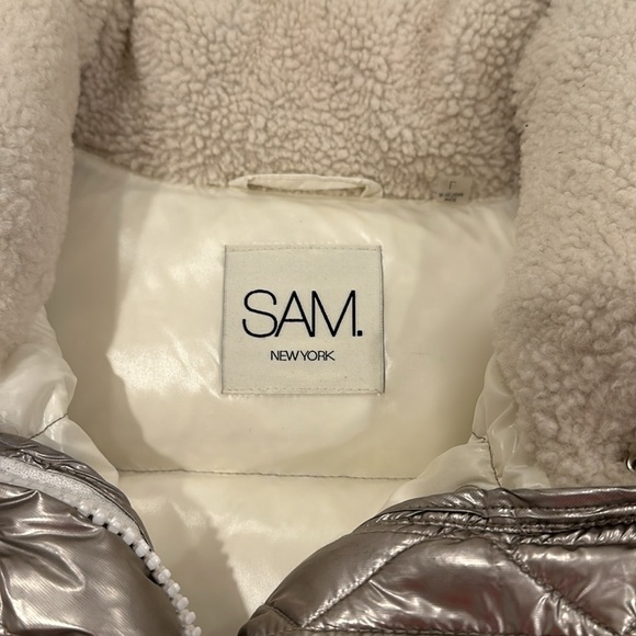 SAM. Women’s Rare Unique Silver and Sherpa Winter Ski Coat - Picture 2 of 8
